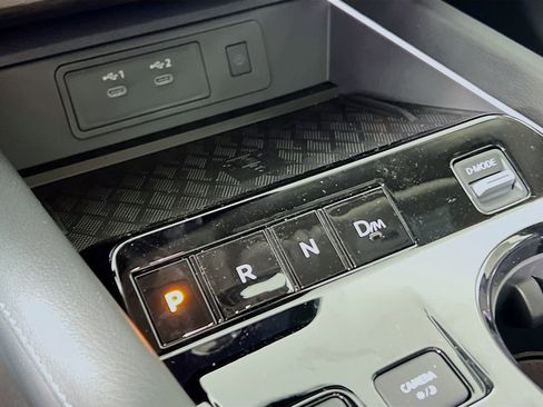 New 2025 Nissan Murano SL image 14