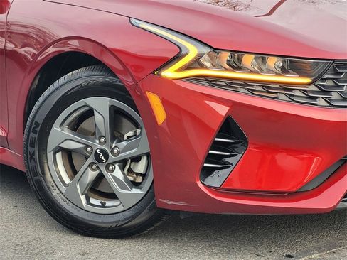 Used 2022 Kia K5 LX image 4