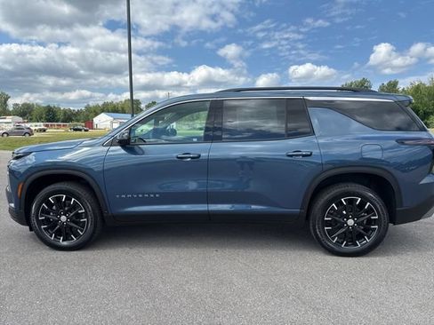 Used 2026 Chevrolet Traverse LT w/ Sun and Wheel Package AWD/4WD image 2