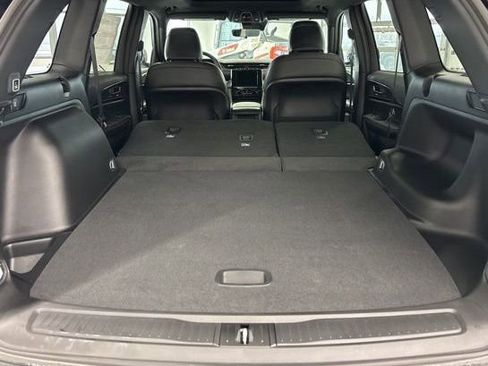 New 2025 Jeep Grand Cherokee Altitude image 13