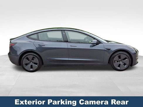 Used 2023 Tesla Model 3 Standard Range RWD image 9