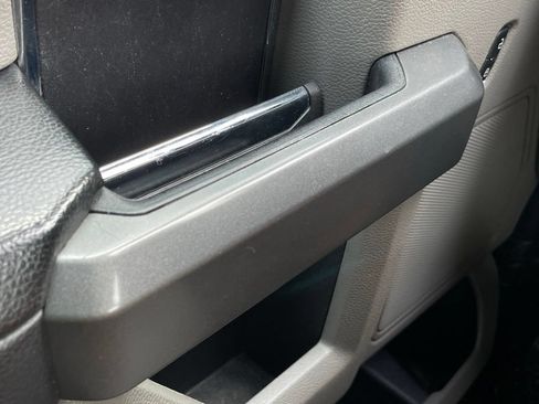 Used 2018 Ford F150 XLT RWD image 12