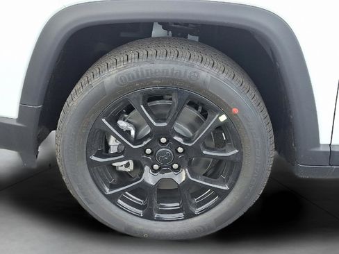 New 2026 Jeep Compass Latitude AWD/4WD image 6