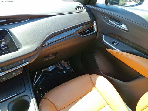 Used 2019 Cadillac XT4 Sport AWD/4WD image 21