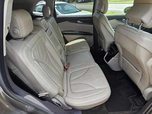 Used 2016 Lincoln MKX Select w/ Select Plus Package FWD image 22