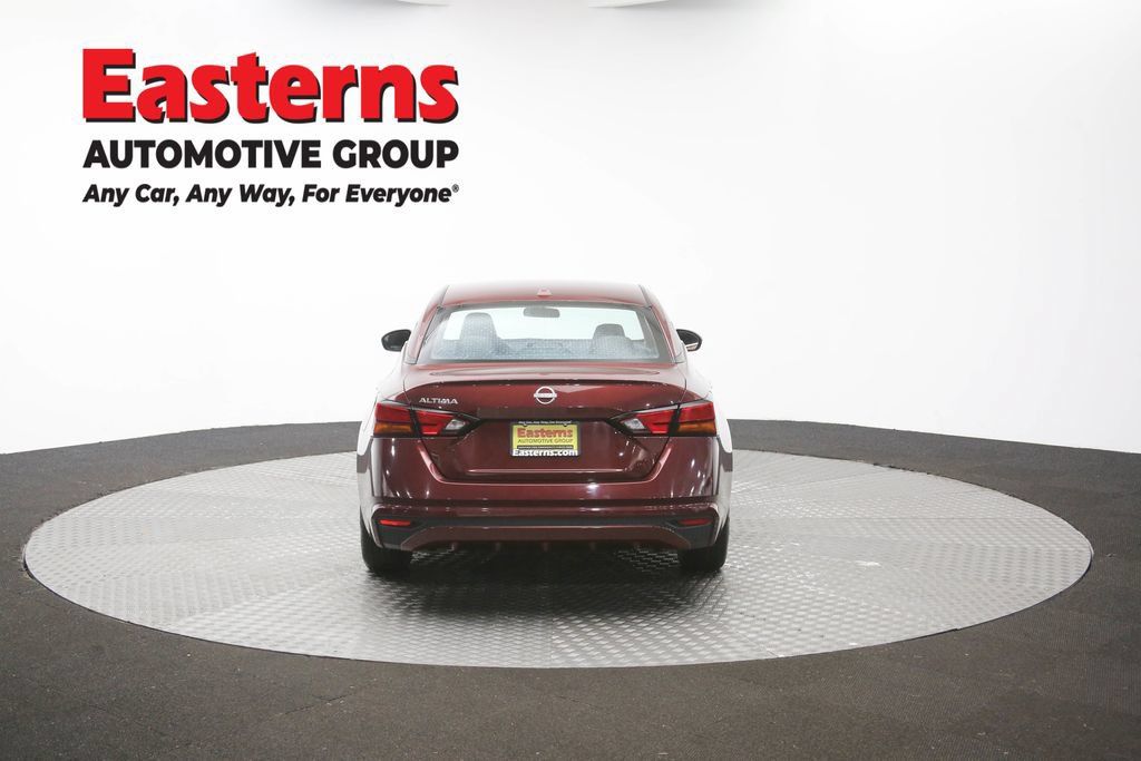 Used 2025 Nissan Altima 2.5 SV FWD image 35