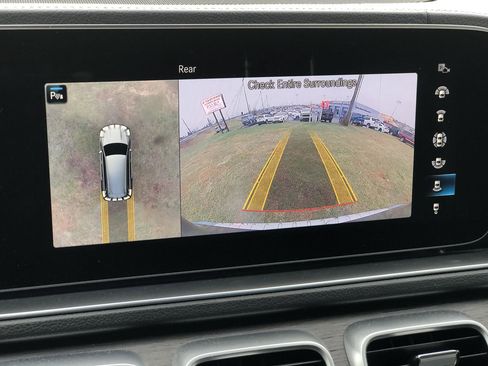 Used 2021 Mercedes-Benz GLS 450 4MATIC image 22