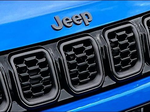New 2026 Jeep Compass Latitude image 15