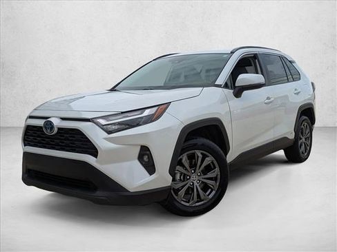 Used 2023 Toyota RAV4 XLE Premium image 1