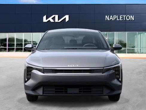 New 2026 Kia K4 LXS image 2