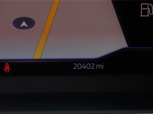 Used 2022 Volkswagen Tiguan SEL R-Line image 34