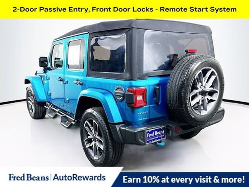 Used 2024 Jeep Wrangler Unlimited w/ Convenience Group AWD/4WD image 5