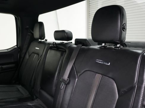 Used 2015 Ford F150 Platinum w/ Equipment Group 701A Luxury AWD/4WD image 13