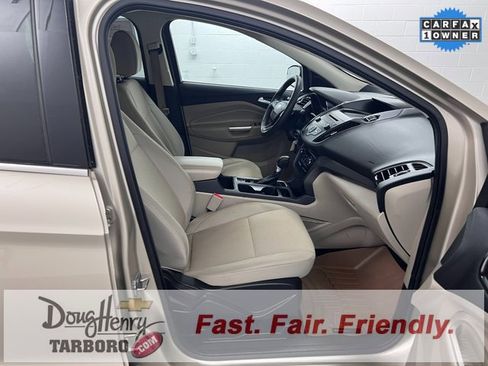 Used 2017 Ford Escape SE image 41