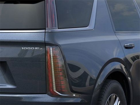 New 2026 Cadillac Escalade IQL Luxury image 11