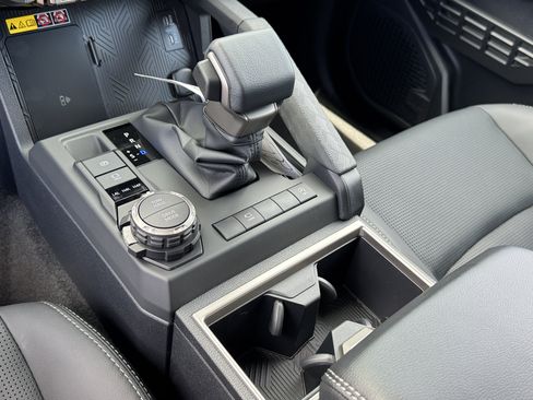New 2026 Toyota 4Runner Limited AWD/4WD image 19