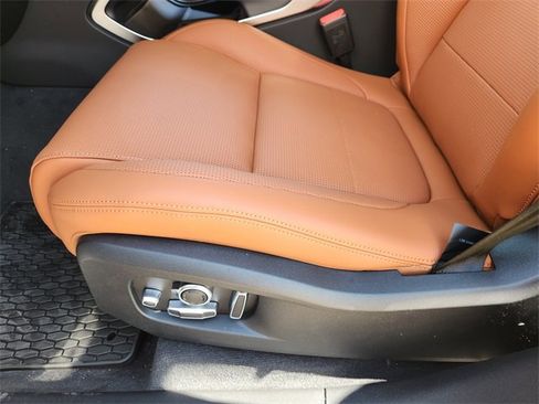 Used 2026 Jaguar F-PACE R-Dynamic S image 18