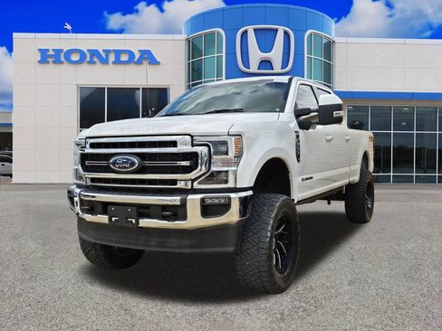 Used 2021 Ford F250 Lariat w/ Lariat Ultimate Package AWD/4WD image 16