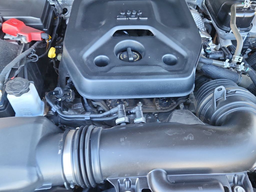 Used 2024 Jeep Wrangler High Altitude AWD/4WD image 17