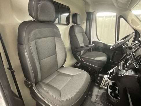 Used 2024 RAM ProMaster 3500 w/ Convenience Group image 11