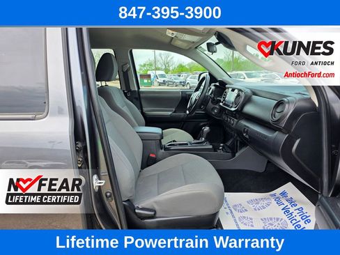 Used 2022 Toyota Tacoma SR AWD/4WD image 31