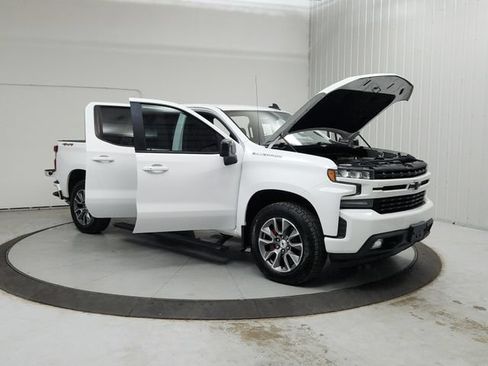 Used 2021 Chevrolet Silverado 1500 RST w/ Bed Protection Package AWD/4WD image 10