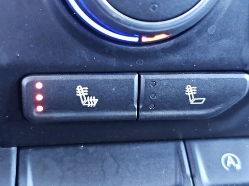 Used 2019 Chevrolet Silverado 1500 RST image 15