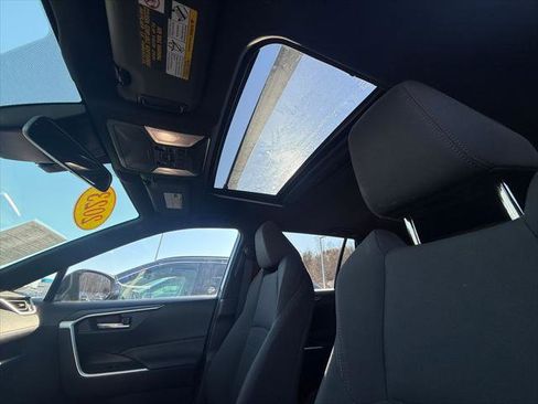 Used 2023 Toyota RAV4 SE w/ Weather & Moonroof Package image 10
