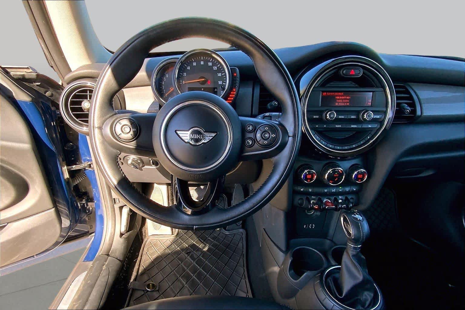 Used 2016 MINI Cooper 2-Door Hardtop FWD image 5