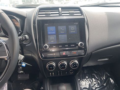 Used 2025 Mitsubishi Outlander Sport AWD image 14