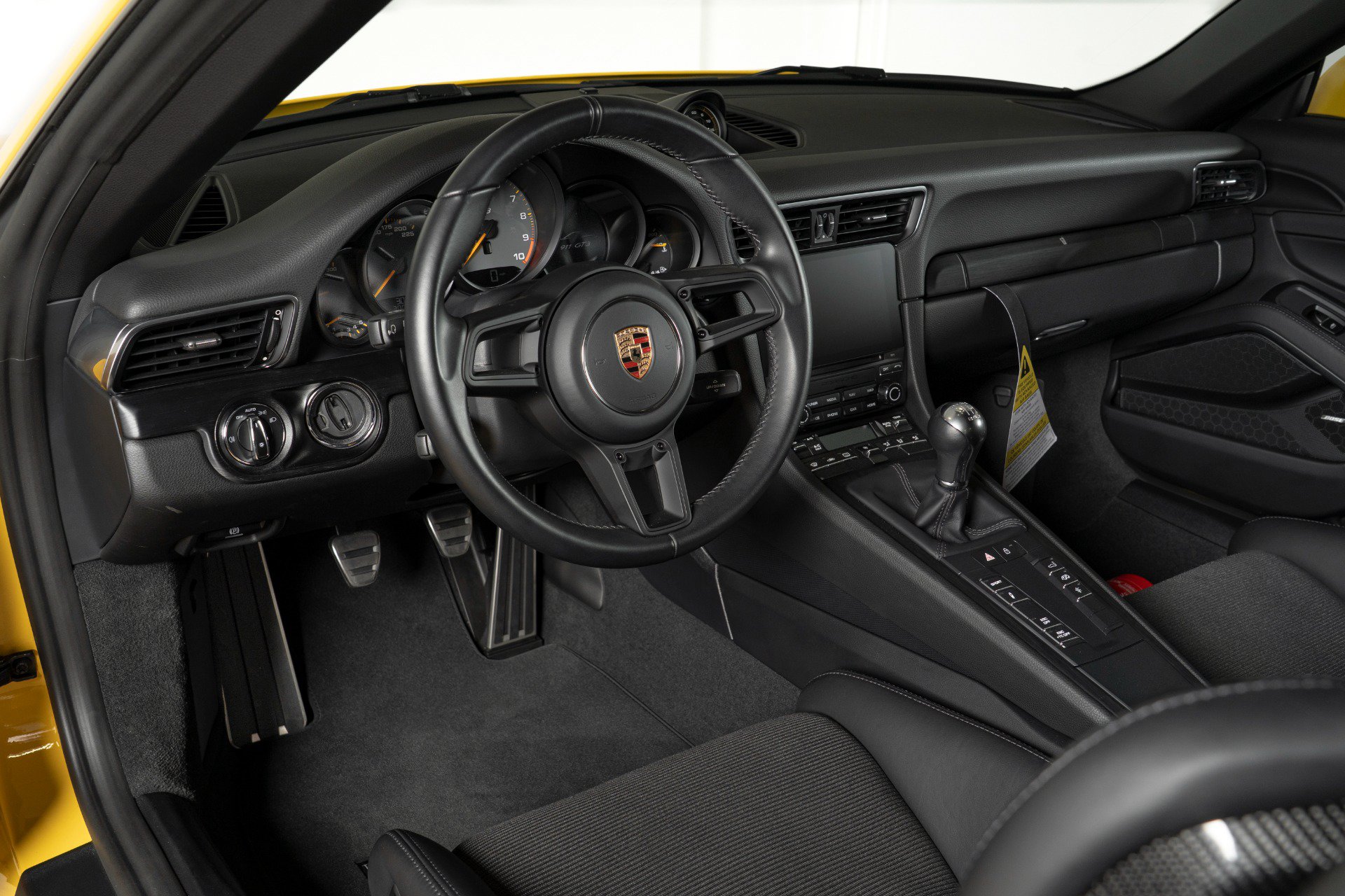 Used 2019 Porsche 911 GT3 RWD image 16