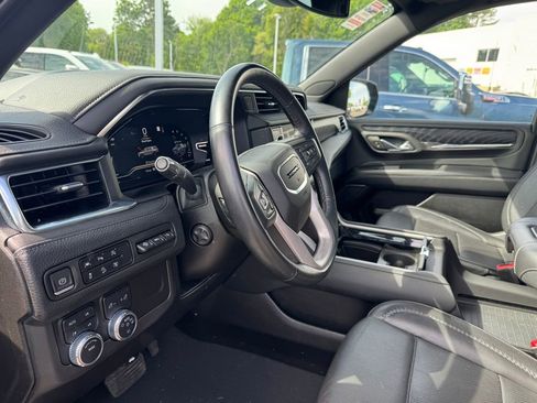 Used 2023 GMC Yukon Denali AWD/4WD image 27