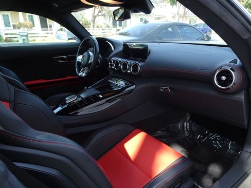 Used 2020 Mercedes-Benz AMG GT Coupe image 16