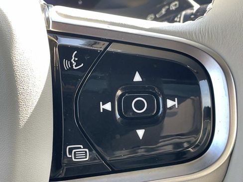 Certified 2023 Volvo XC90 T8 Plus image 24