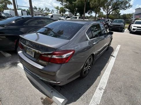 Used 2017 Honda Accord Sport image 3