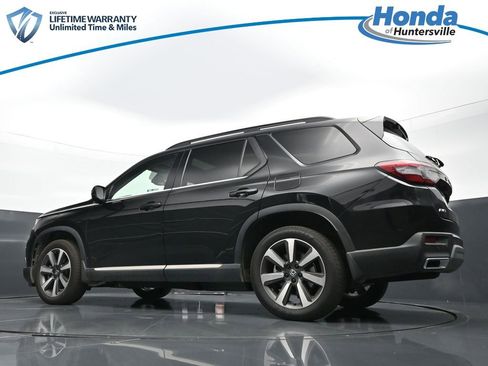 Used 2024 Honda Pilot Touring image 32