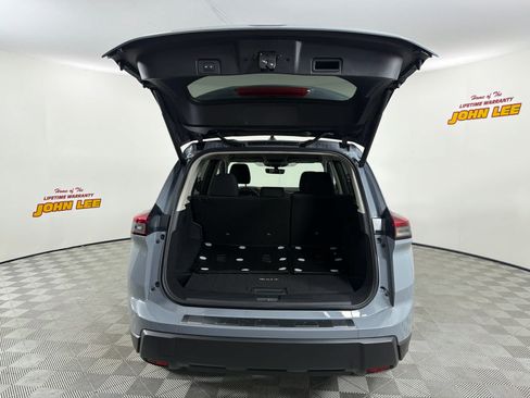 New 2026 Nissan Rogue SV FWD image 5