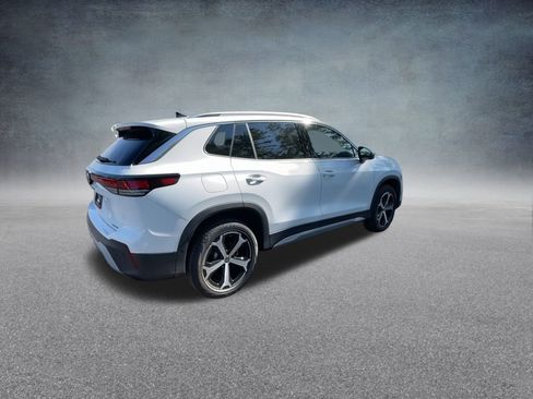 New 2025 Volkswagen Tiguan SE image 21