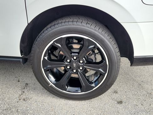 Used 2023 Ford Expedition Max Limited RWD image 29