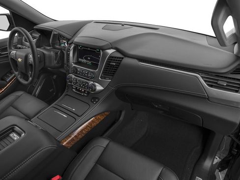 Used 2017 Chevrolet Suburban Premier AWD/4WD image 19
