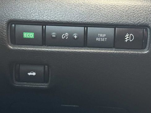 Used 2020 Nissan Sentra SV w/ Electronics Package image 28