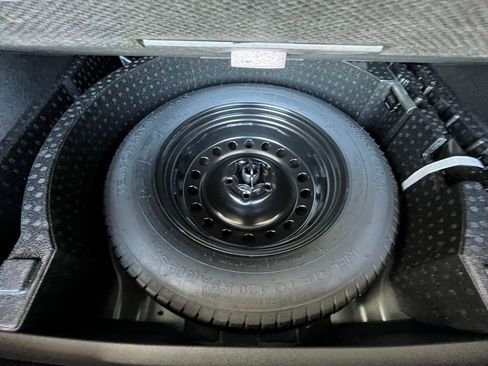 New 2025 Volkswagen Tiguan SE R-Line image 26