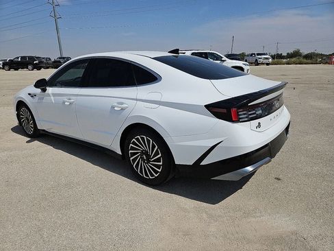 Used 2024 Hyundai Sonata SEL FWD image 4