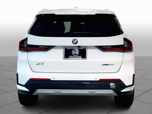 Used 2026 BMW X1 xDrive28i w/ Convenience Package AWD/4WD image 4