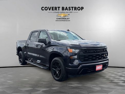 Used 2023 Chevrolet Silverado 1500 Custom image 5