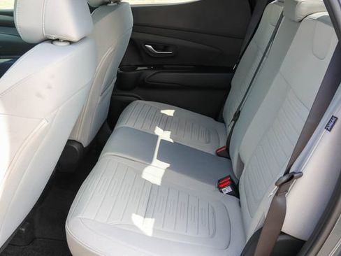 New 2026 Hyundai Santa Cruz SE FWD image 13