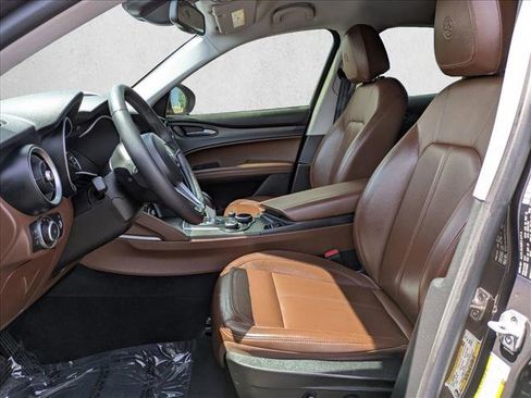 Used 2018 Alfa Romeo Stelvio Ti image 15