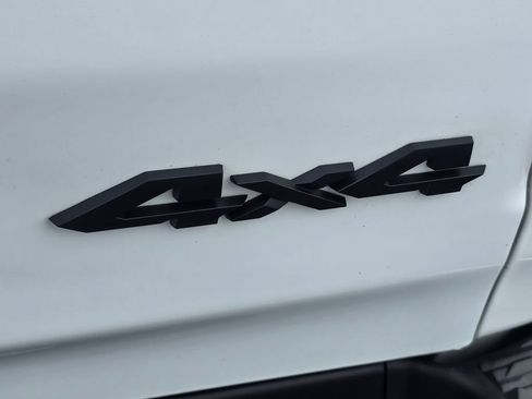 Used 2020 RAM 1500 Big Horn AWD/4WD image 12