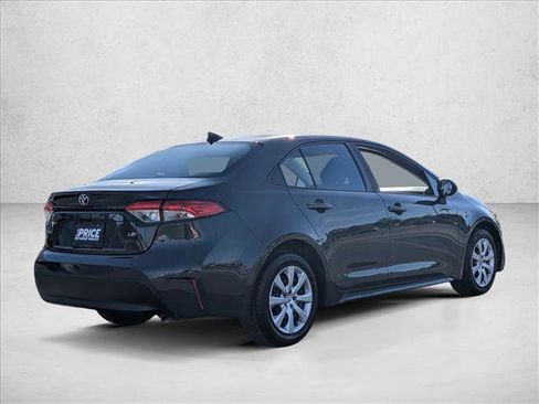 Used 2024 Toyota Corolla LE FWD image 5