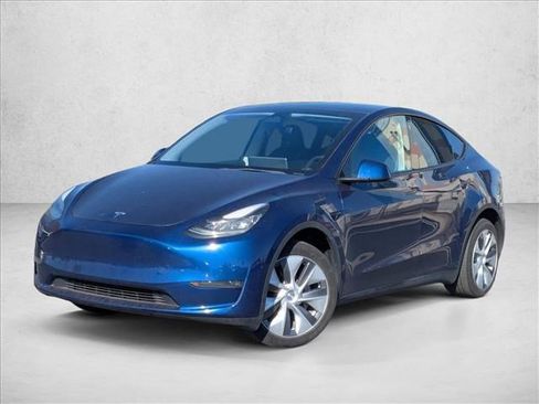 Used 2023 Tesla Model Y Long Range image 1